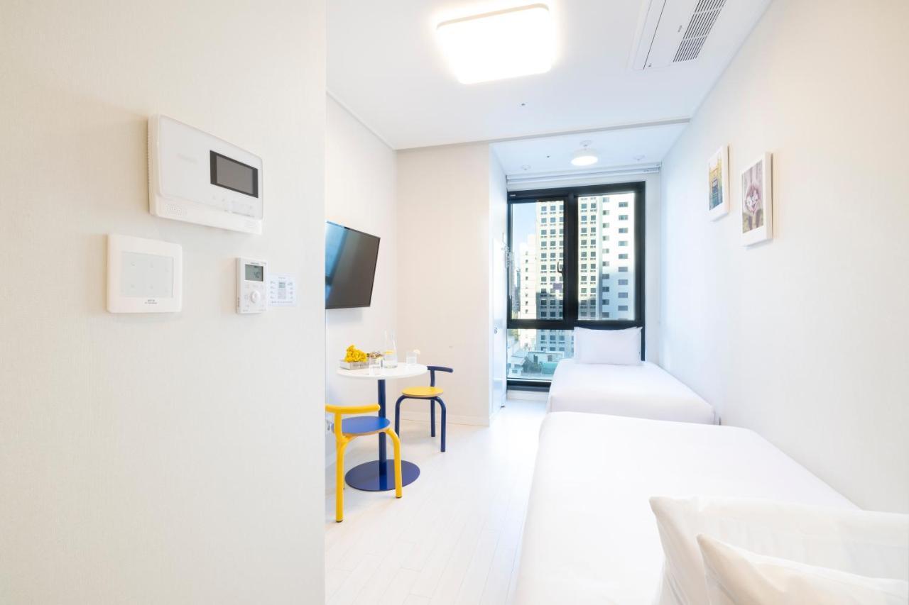 From H Reposant Hotel Busnan Seomyeon Busan Dış mekan fotoğraf