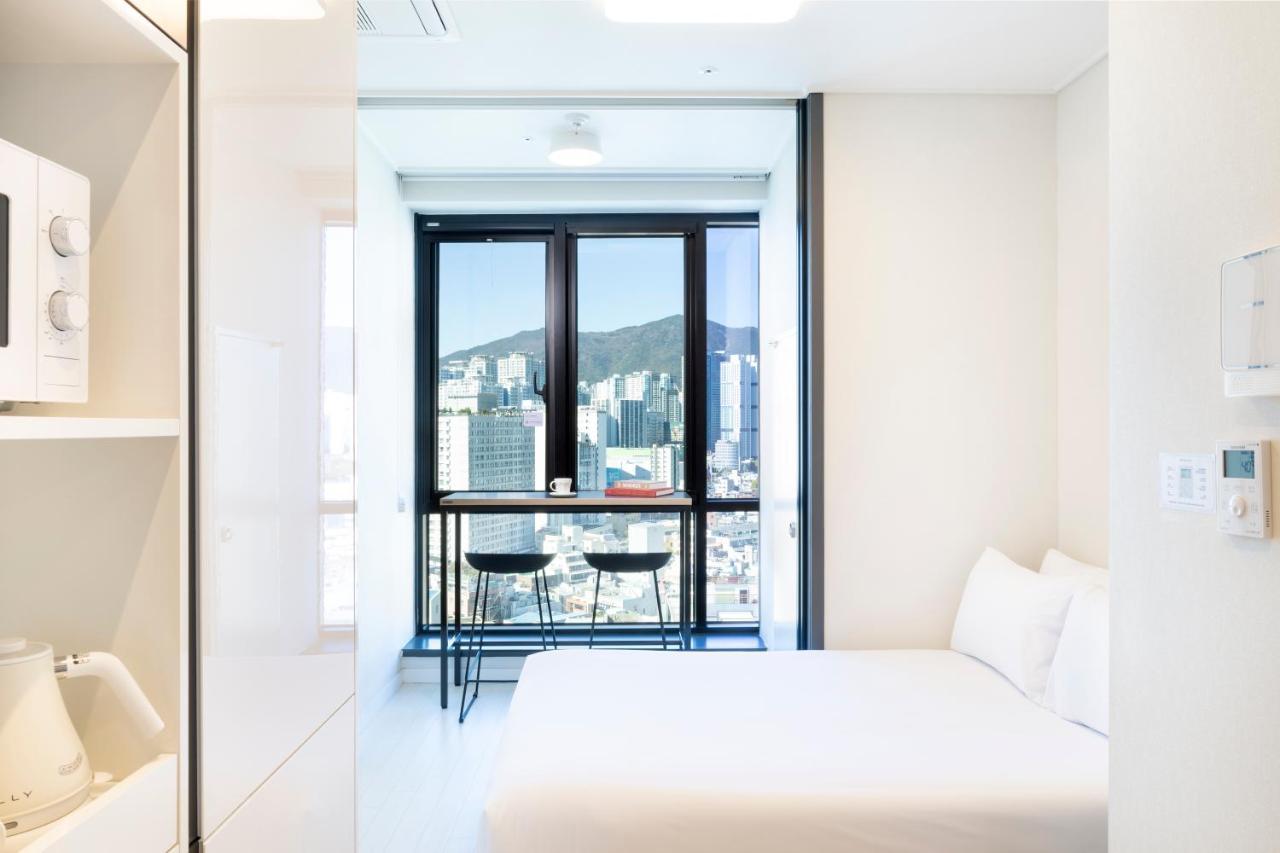 From H Reposant Hotel Busnan Seomyeon Busan Dış mekan fotoğraf